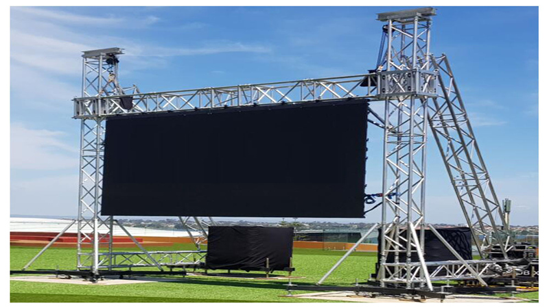 Hanging rental LED display